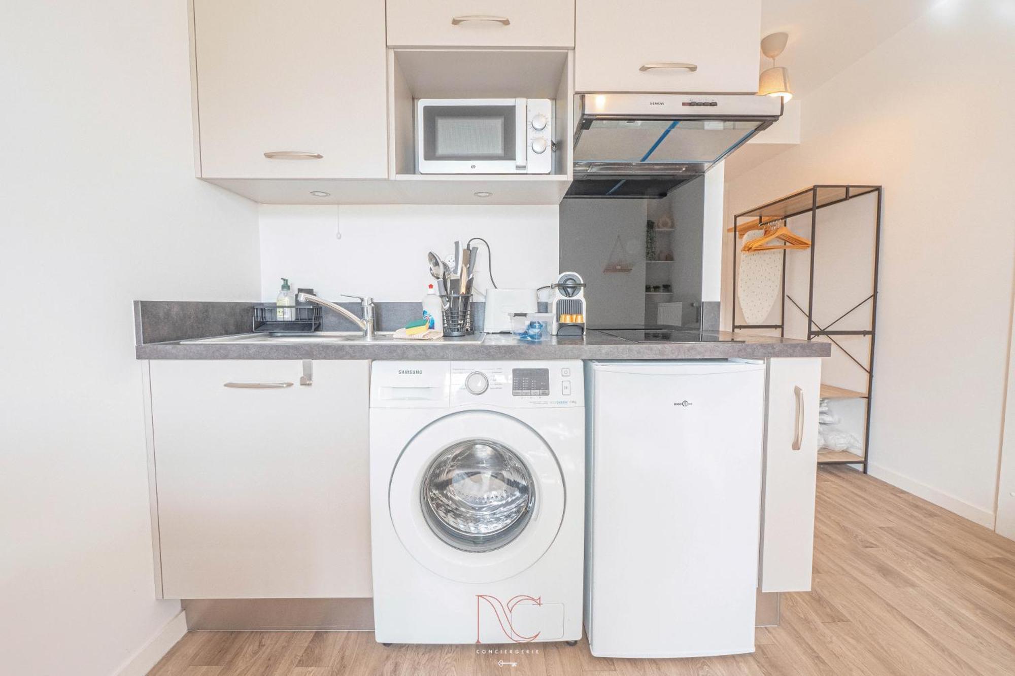 *disneyland-paris* Studio, 2pers, Parking, Wifi * Serris
